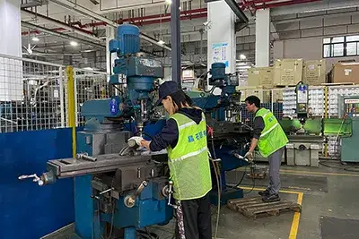 Milling machine