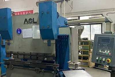 Servo CNC bending machine